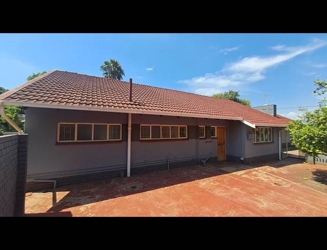 4 BEDROOM HOUSE FOR SALE IN MEYERSPARK